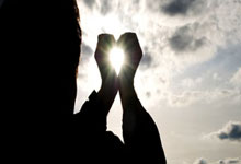 冲上热搜!郑钦文解散粉丝群九派新闻.